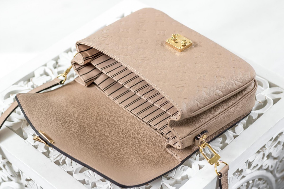 Review] 1 Year Wear \u0026 Tear Update LV Pochette Metis Papyrus (beige)  Empreinte Leather TS Bank : r/RepLadies